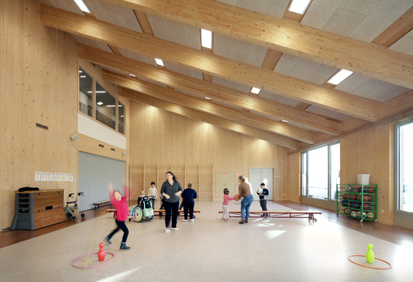 Therapiezentrum mit Sonderschule in Antwerpen von Bovenbouw Architectuur