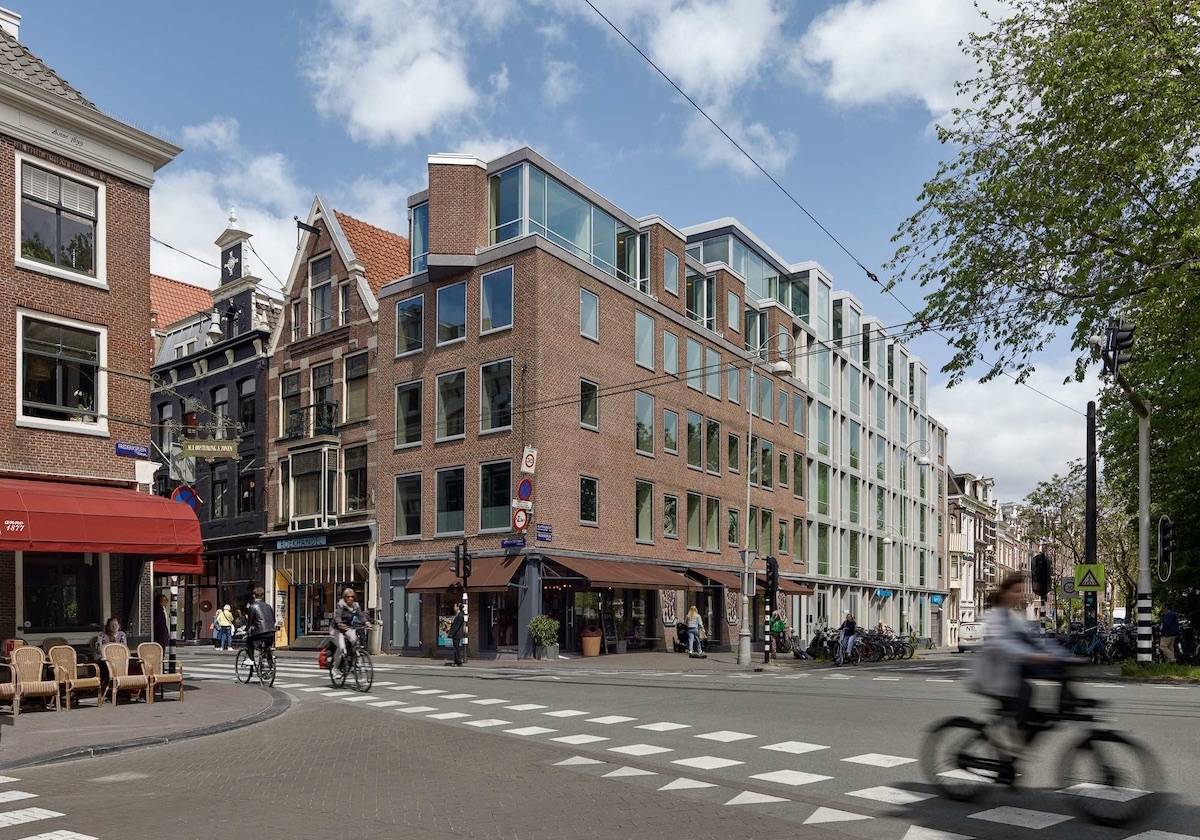 Polarisieren am Frederiksplein
 - Umbau in Amsterdam von Office Winhov
