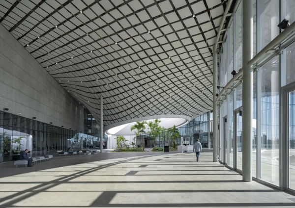 Entwicklungszentrum von Mario Cucinella Architects bei São Paulo