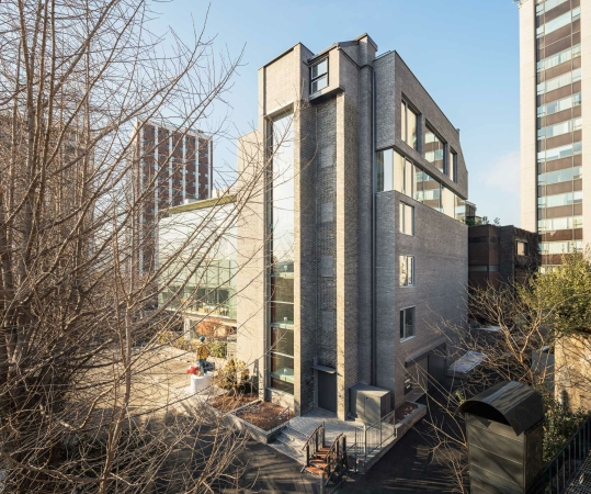 Umbau fr eine Galerie in Seoul von Schemata Architects