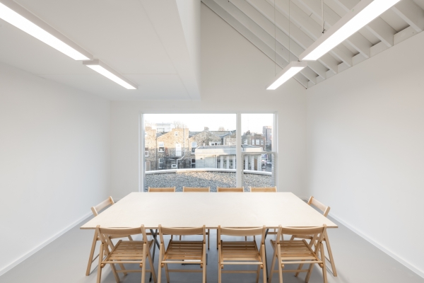 Gesch�ftshaus von [Y/N] Studio in London