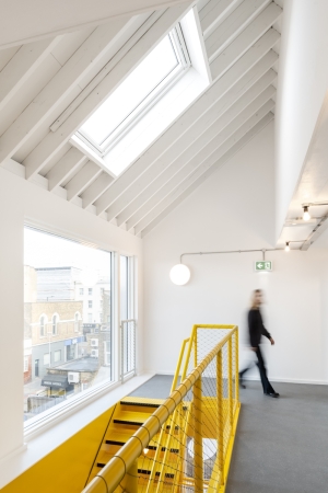 Gesch�ftshaus von [Y/N] Studio in London