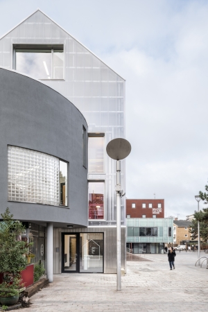 Geschftshaus von [Y/N] Studio in London