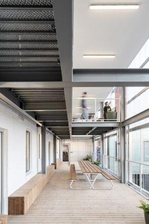 Gesch�ftshaus von [Y/N] Studio in London