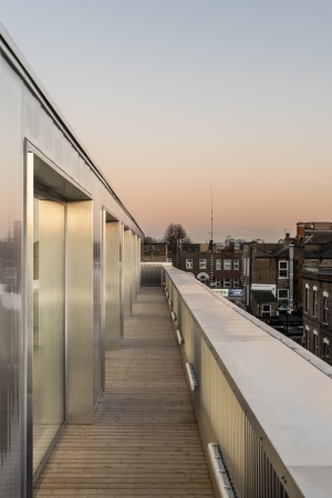 Gesch�ftshaus von [Y/N] Studio in London