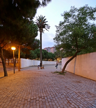 El mur (1984) in Barcelona
