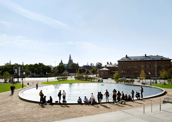 Tales of the City: Garten der Nationalgalerie in Kopenhagen