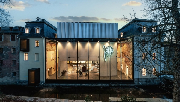 Sanierung und Umbau von Neumann Architekten in Plauen