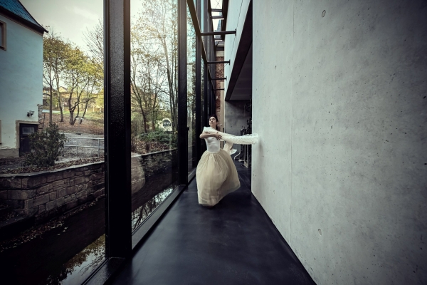 Die sommerliche Khlung erfolgt mit Untersttzung vom Wasser des Mhlgrabens.