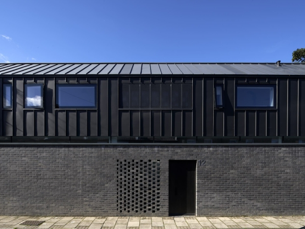 Einfamilienhaus in London von Knox Bhavan Architects