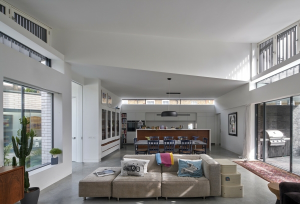 Einfamilienhaus in London von Knox Bhavan Architects