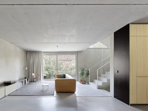 1. Preis: Doppelhaus HS77 in Stuttgart von Von M Architektur