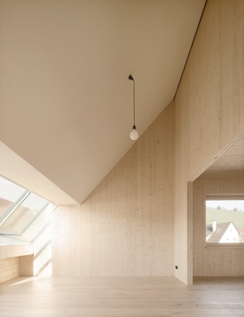 Sonderpreis: Strohballenhaus Hoinka in Pfaffenhofen von Atelier Kaiser Shen