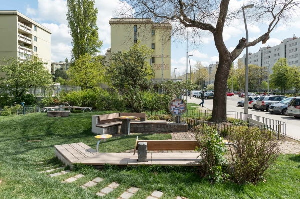 Awards / Shaping a circular industrial ecosystem and supporting life-cycle thinking/ 2. Preis: �Re-Sourcing-Commons� deckt Potenziale der materiellen Kreislaufwirtschaft am Beispiel der partizipativen Neugestaltung eines Wiener Stadtparks auf.