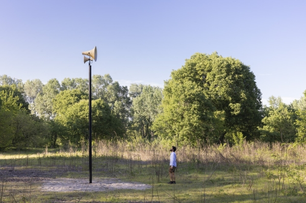 Den Abschluss bildet schlielich eine Arbeit von Michael Akstaller, dessen Lautsprecher die Umgebung aktivieren.