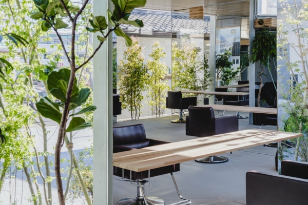 Friseurladen bei Tokio von Ateliers Takahito Sekiguchi