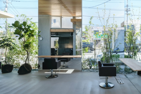 Friseurladen bei Tokio von Ateliers Takahito Sekiguchi