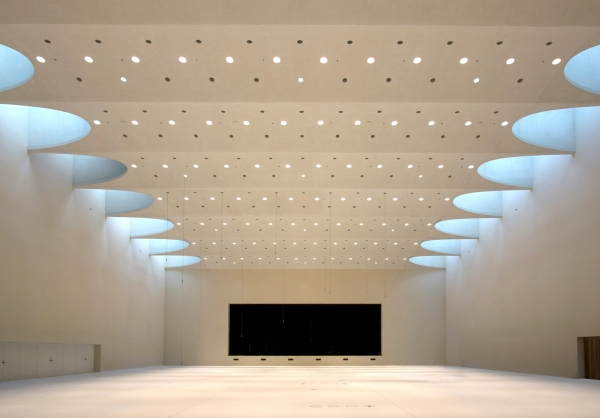 Kongresszentrum in Heidelberg von Degelo Architekten