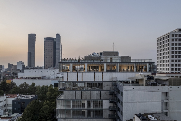 Wohn- und Brohaus in Mexiko-Stadt von Archetonic