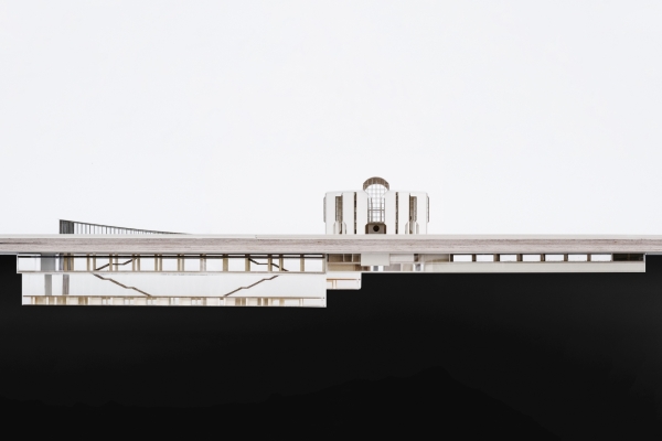 Die grte Teile des neuen Naturkundemuseums liegen unterirdisch, in einem Streifen ganz im Norden des Wilhelm-Leuschner-Platzes.