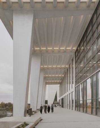 Vertikaler Campus von Allies and Morrison