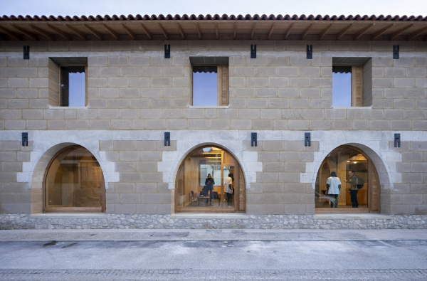 Gesundheitszentrum von Combas Architectes