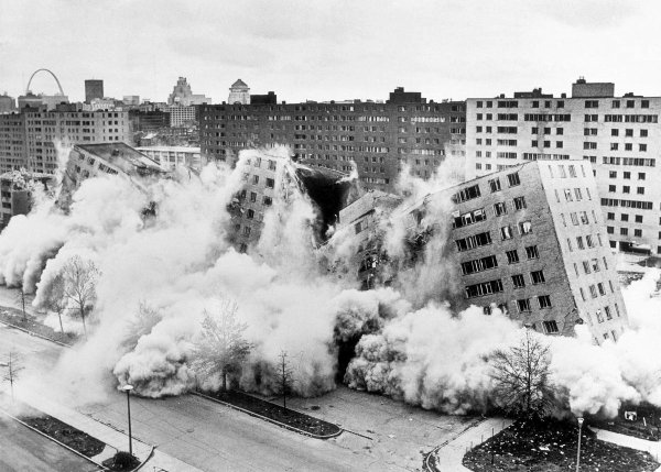 Wegwerfarchitektur: Sprengung der Siedlung Pruitt-Igoe, St. Louis, Missouri, 1972