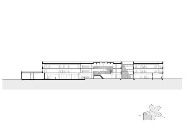 Schnitt (zentrale Halle)