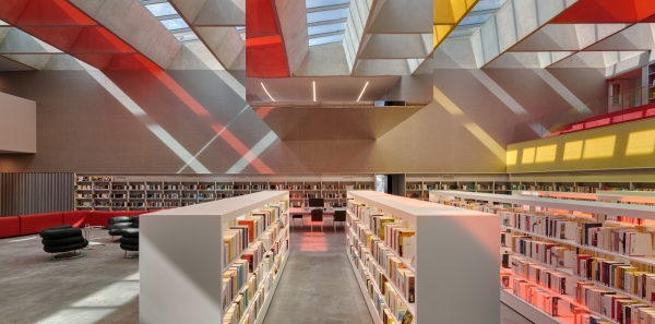 Kulturzentrum von Dominique Coulon & Associ�s