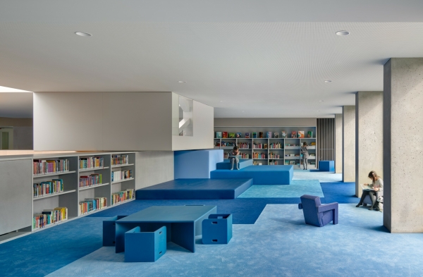 Kulturzentrum von Dominique Coulon & Associ�s