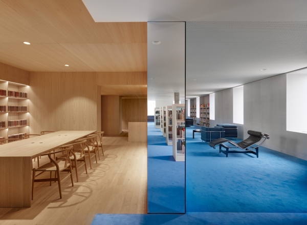 Kulturzentrum von Dominique Coulon & Associ�s