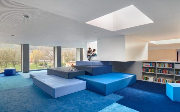 Kulturzentrum von Dominique Coulon & Associ�s