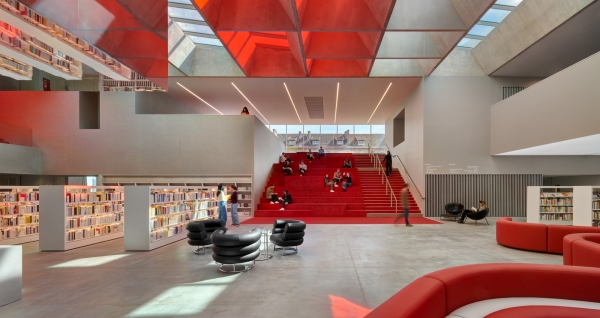 Kulturzentrum von Dominique Coulon & Associ�s