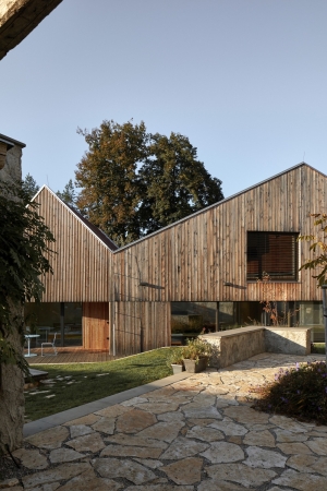Wohnhaus bei Trencin von RDTH architekti