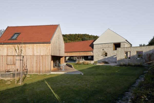 Wohnhaus bei Trencin von RDTH architekti