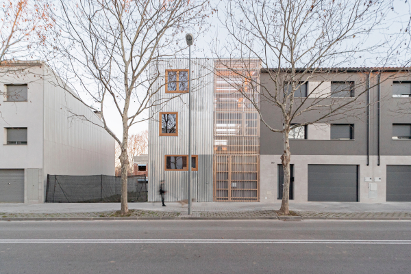 Wohnhaus in Vilafranca del Peneds von taller11