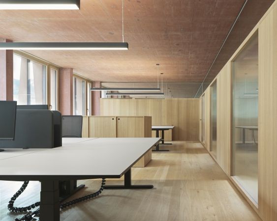 Firmenzentrale in Bludenz von Innauer Matt Architekten