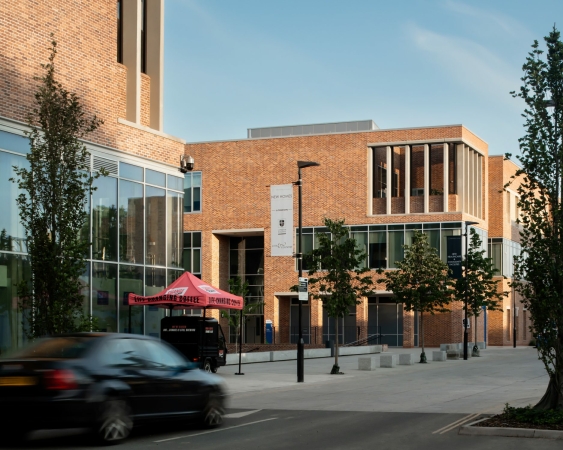 Krankenhauserweiterung in London von C.F. M�ller