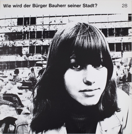 Seite aus dem Katalog „Profitopolis oder: Der Mensch braucht eine andere Stadt“, 1971, Hrsg.: Die Neue Sammlung, Staatliches Museum für angewandte Kunst, München, Konzeption und Inhalt: Josef Lehmbrock, Wend Fischer, Gestaltung: Günter H. Magnus, Ernst M. Keller