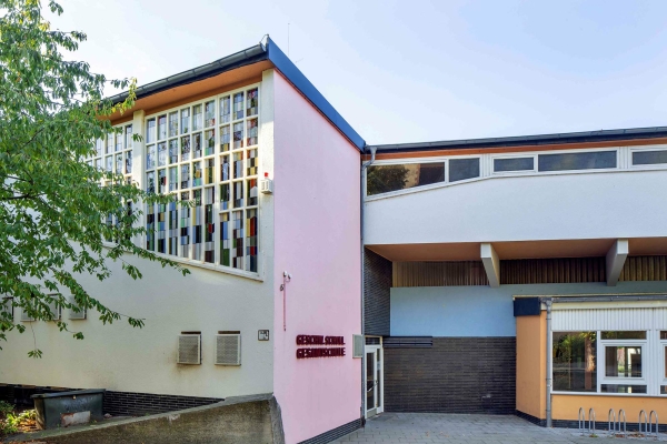 Heutige Geschwister-Scholl-Gesamtschule in Lünen, erbaut 1962 nach Plänen von Hans Scharoun
