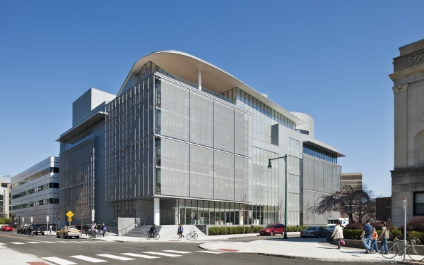 Aus der Er�ffnungsausstellung �F�r eine menschliche Architektur� zum Lebenswerk von Fumihiko Maki: Erweiterungsbau MIT Media Lab, MIT Campus, Cambridge, 2009