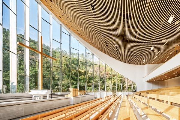 Kirchenbau in Julong von INUCE