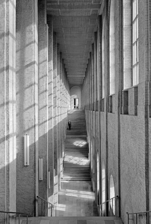 Neues Treppenhaus in der Alten Pinakothek. Foto: Klaus Kinold, 1981