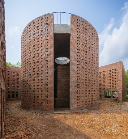 Werkstatt in Vietnam von Tropical Space