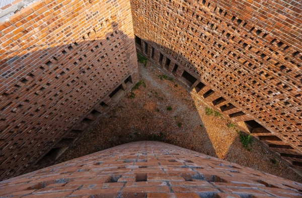 Werkstatt in Vietnam von Tropical Space