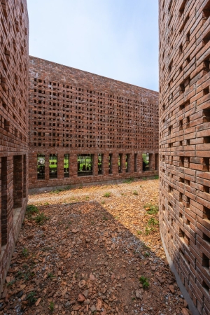 Werkstatt in Vietnam von Tropical Space