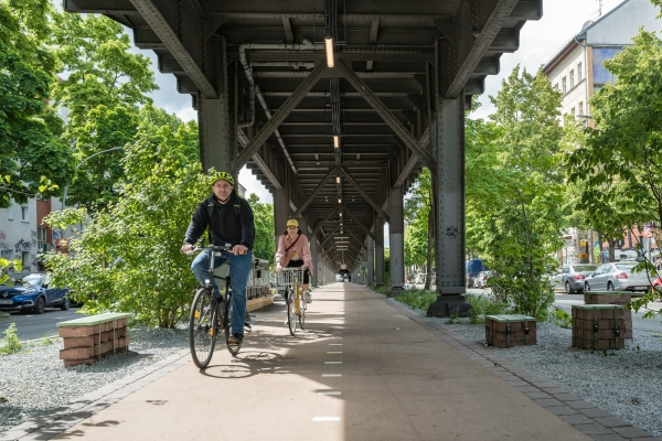 Das Testfeld Reallabor Radbahn in Berlin-Kreuzberg ist eröffnet.