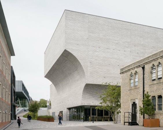 Zentrum für Darstellende Künste in Brighton von krft architects