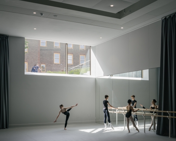 Zentrum für Darstellende Künste in Brighton von krft architects