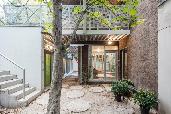 Wohnhaus in Madrid von Nunez Ribot Arquitectos